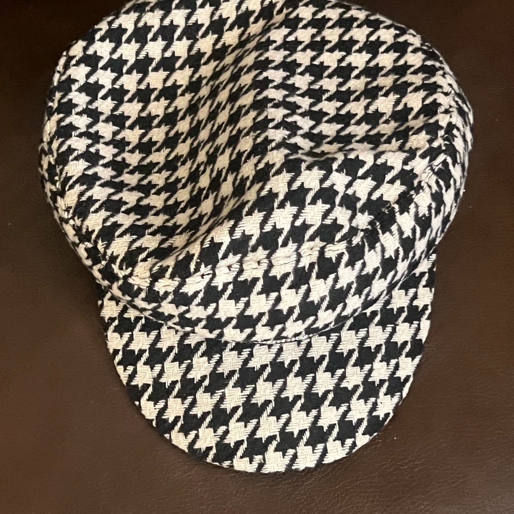 Juicy Couture Black and White Houndstooth Hat